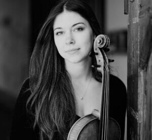Emma Wernig, bratsj